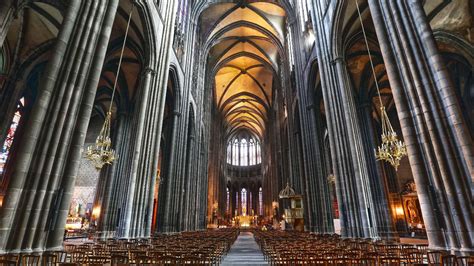 Notre Dame de l'Assomption Cathedral - Clermont Auvergne Tourism