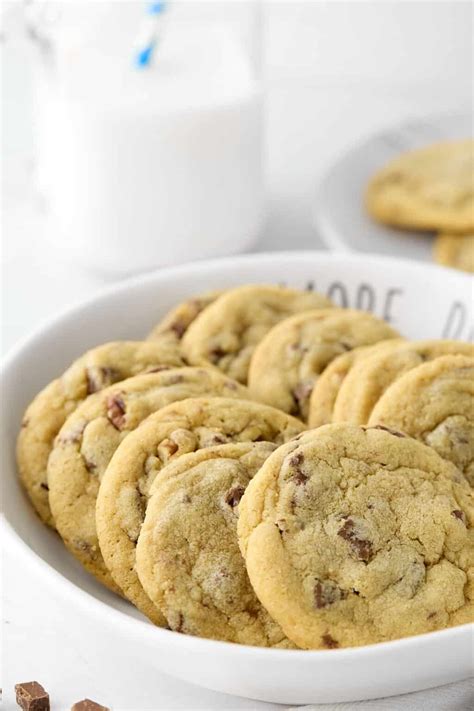 Best Hershey Bar Chocolate Chip Cookies Recipe - The Tasty Tip