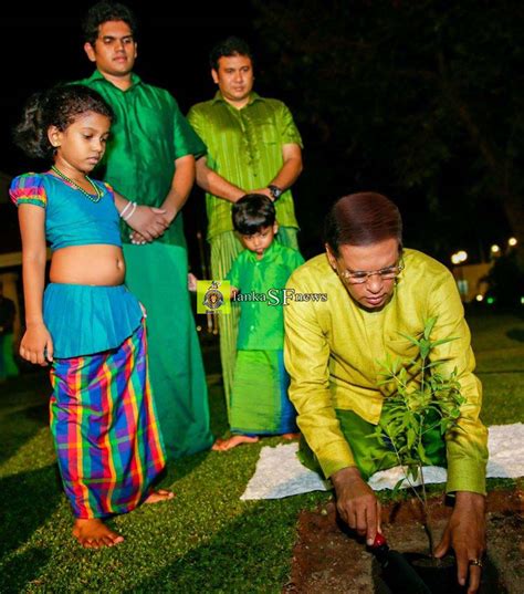 President Maithripala Sirisena Celebrating Sinhala New Year with his family [Images ...