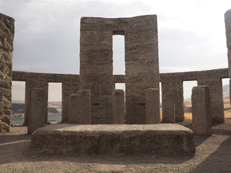 Spotted on the Roadside: Stonehenge Maryhill, where the dew drops cry and the cats meow • Mellzah