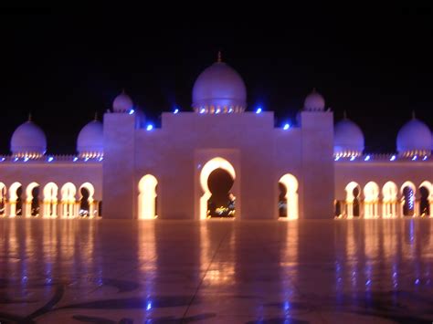 The Azanian Sea: Abu Dhabi: Sheikh Zayed Mosque