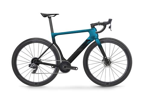 Neues 3T Strada ICR Aero-Rennrad - Rennrad-News