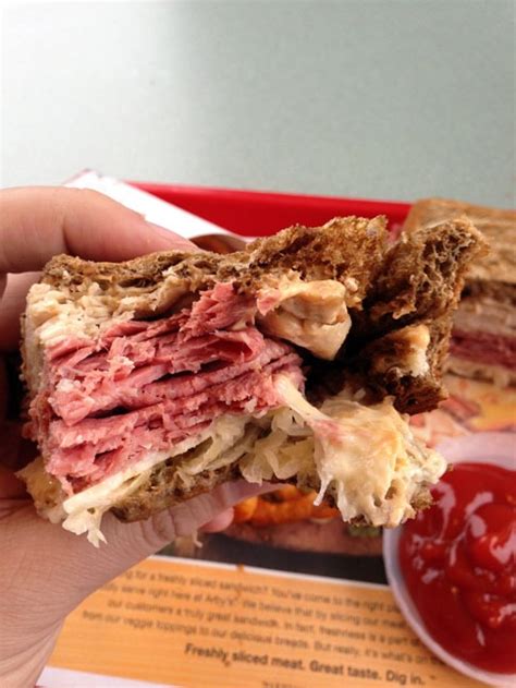 Arby's Reuben Sandwich Review | DudeFoods.com