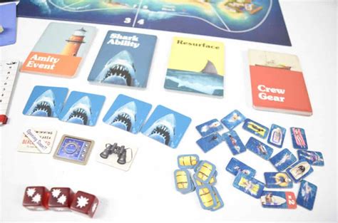 How to Play the JAWS Board Game by Ravensburger