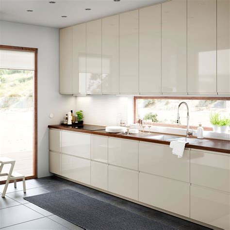 High gloss kitchen cabinets for smart and sleek style - IKEA