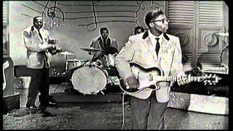 BO DIDDLEY 55 Bo Diddley. Many have taken Bo Diddley basic beat into their song. | Music sing ...