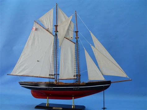 Bluenose 2 32 Inch - Model Sailboats, Model Yacht - Wooden Boat Models