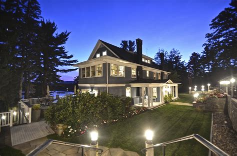 3 Lavish Lake Houses for Sale