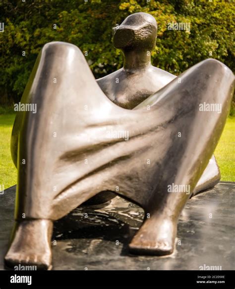 Reclining figure Sculpture at Henry Moore Foundation Stock Photo - Alamy