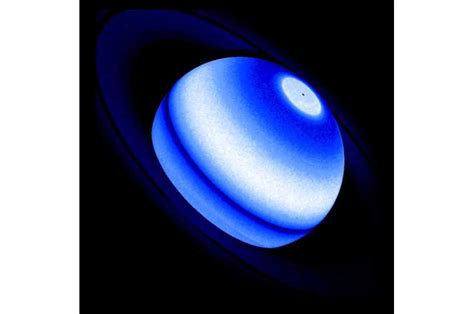 Hubble finds Saturn's rings heating its atmosphere