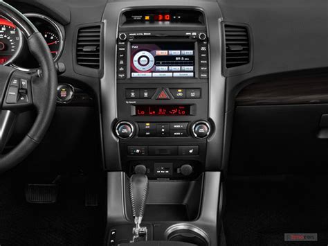 2013 Kia Sorento: 62 Interior Photos | U.S. News