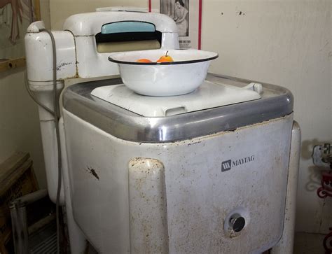 old Maytag wringer washing machine clothes washer | old Mayt… | Flickr