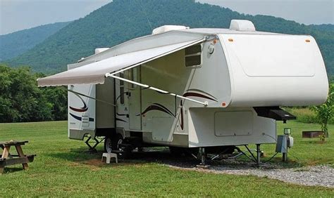 12 Best RV Awnings (Manual & Electric) for Your Camper Trailer