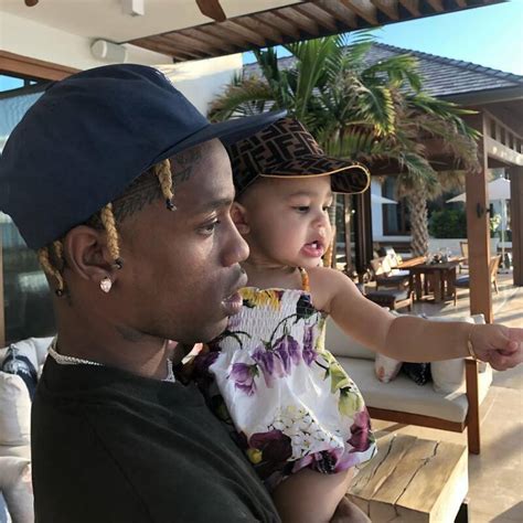 Travis Scott hace millonario y lujoso regalo de cumpleaños a Stormi Webster