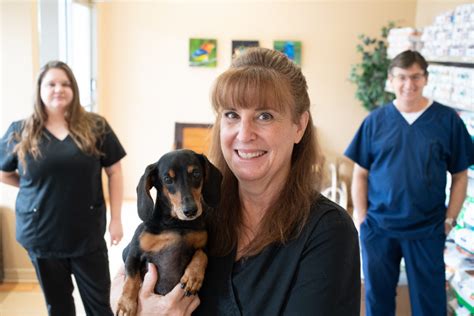 Meet the Staff | Riverside Animal Hospital | Veterinary Care