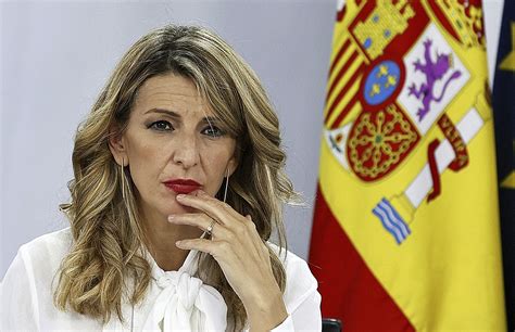 Yolanda Díaz se rodea de fieles de Errejón y Colau para ensanchar Unidas Podemos | España