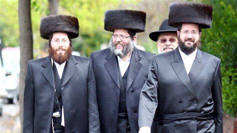 Why Do Orthodox Jewish Men Wear Big Fur Hats? - Jew in the City