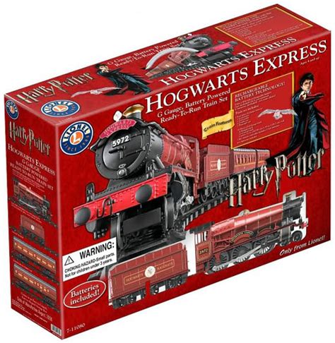 Harry Potter Hogwarts Express G Gauge Train Set - GeekAlerts