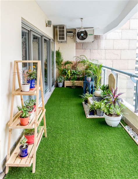 Balcony Artificial Grass: Real-Like Floor Ideas