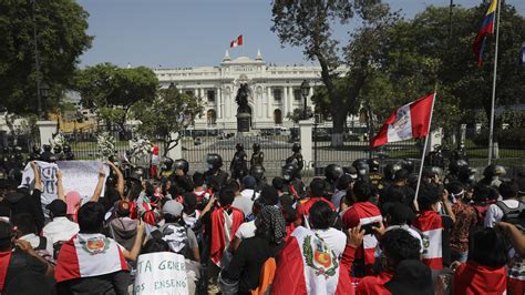 Peru's New President Quickly Steps Down Amid Protests And Police ...