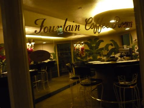 Fountain Coffee Room, Beverly Hills Hotel | Mark Baratelli | Flickr