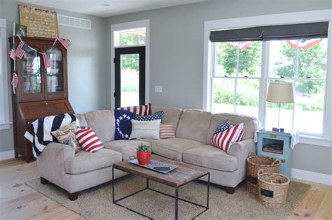 More Americana home decor - NewlyWoodwards