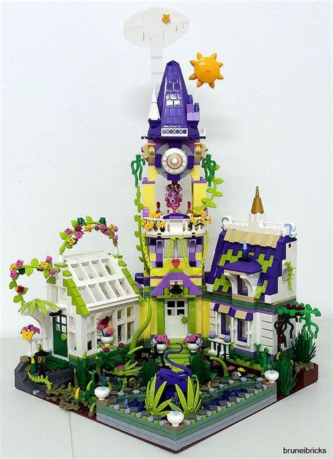 scooby doo haunted house lego - Ellyn Irving