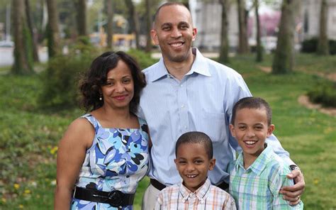 Hakeem Jeffries Wife Kannisandra Jeffries - Learn all the Details ...