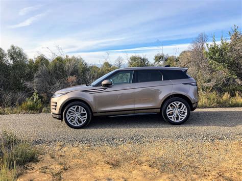 2019 Range Rover Evoque R-Dynamic D240 SE Review | Practical Motoring