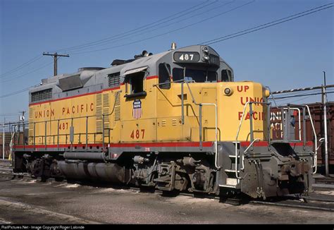 RailPictures.Net Photo: UP 487 Union Pacific EMD GP20 at Denver ...