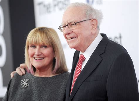 Warren Buffett And His First Wife Had An Unconventional Open Marriage