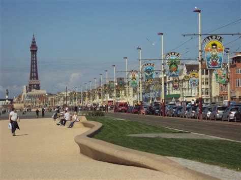 A belated public apology to a woman in Blackpool – deKay's Blog