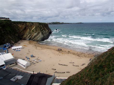 GUIDE TO NEWQUAY BEACHES - Where Jo Goes