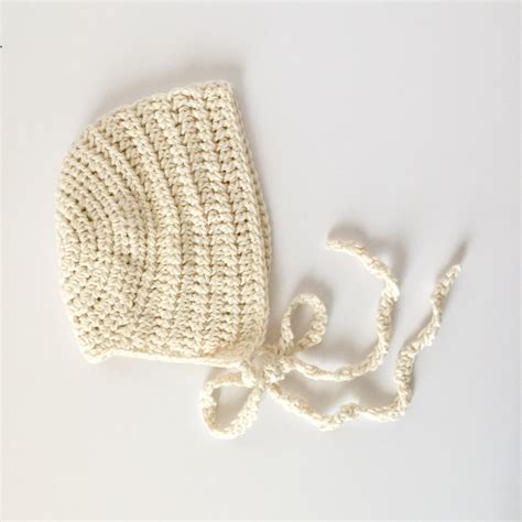 Crochet Pattern - Ribbed Vintage Baby Bonnet with Flower