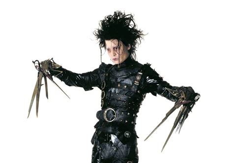 Edward Scissorhands | Edward scissorhands, Scissors hand, Edward scissorhands hands