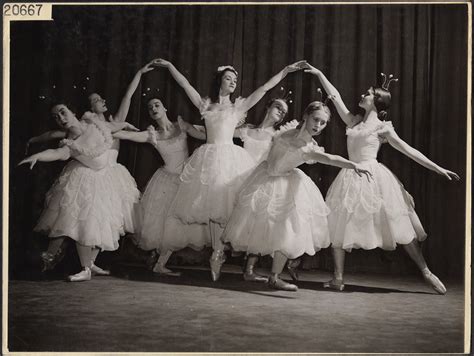 Seven dancers performing in "Sur les Pointes," a productio… | Flickr