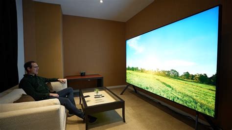 TCL's Huge 115-inch TV Is Among the Biggest, Brightest Screens I've ...