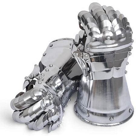 Cool Medieval Steel Gauntlets for your cool WOW costumes | Gadgetsin