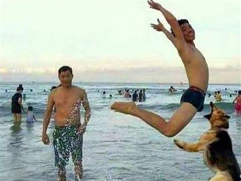 The funniest holiday photo fails, memes | escape.com.au