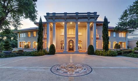 This $8 Million Texas Mansion Comes With a Secret Vault - Bloomberg