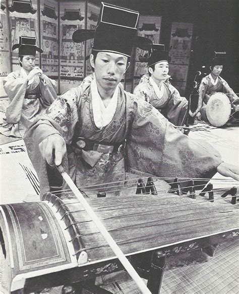 #TBT: Korean Classical Music Troupe 'Entrances' Audiences in 1979 | Asia Society