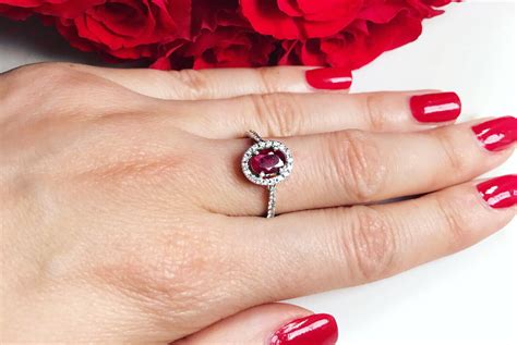 These Are the 10 Best Ruby Rings in the UK Right Now