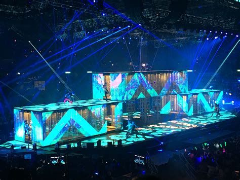 Pin by IFB16CYNDI on Life | Stage set design, Concert stage design, Stage design