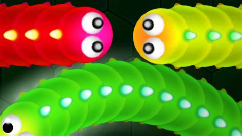 Wormax.io Monster Giant Worm Invasion Best Wormaxio Gameplay! (Game Like Slither.io) - YouTube