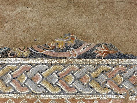 Comprehensive guide to the Mosaics of Greece.