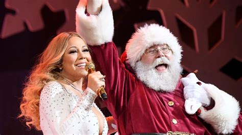 Mariah Carey Got a Christmas Tree, So the Holiday Season Can Officially Start | Vanity Fair