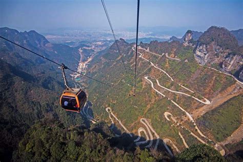 Cable car in Zhangjiajie National Park, China | Insight Guides Blog