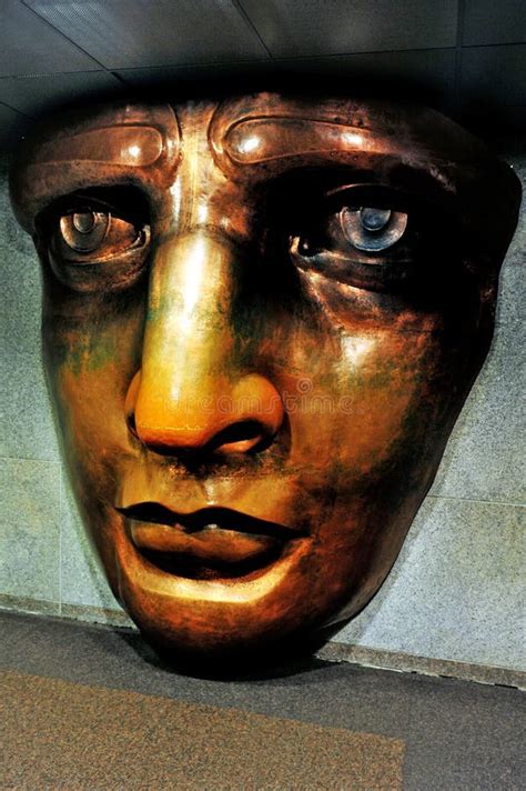 Statue of liberty face editorial photography. Image of sculpture - 33023657