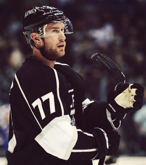 Jeff Carter playing hockey for the L.A. Kings (Grace) | La kings hockey, Jeff carter, Hot hockey ...