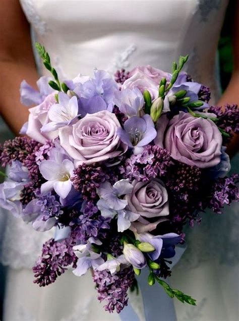 shades of purple wedding bouquet - EmmaLovesWeddings